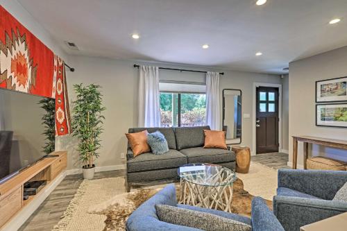 Home with Hot Tub, Steps to Dtwn Flagstaff and NAU!, Flagstaff (foto 6)