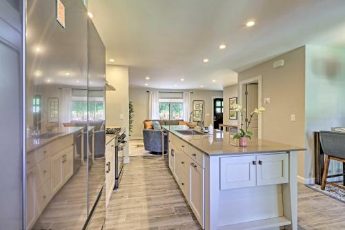 Home with Hot Tub, Steps to Dtwn Flagstaff and NAU!, Flagstaff (foto 10)