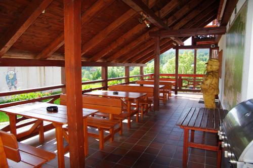 المنظر الخارجي, Hotel Helena in روكيتنايس ناد جيزيرو