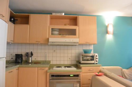 Cozy Beachfront Studio - image 5