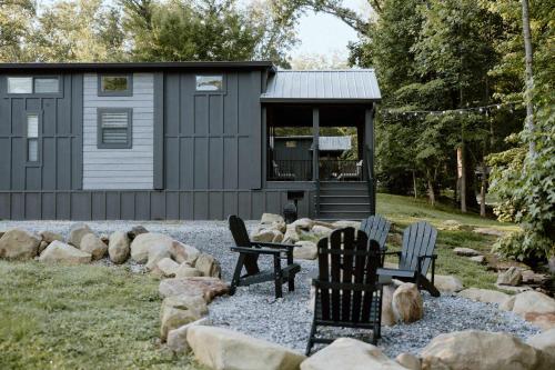 Tiny Home Firepit BBQ Fishing Willow Cabin - image 14