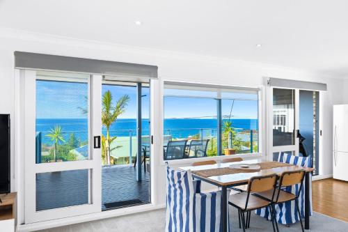 45 Hillside Cres Beach House in Kianga