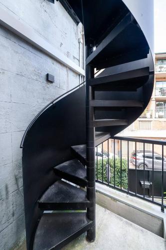 'Surry Soul' Architect-Designed Terrace with Rooftop - image 14