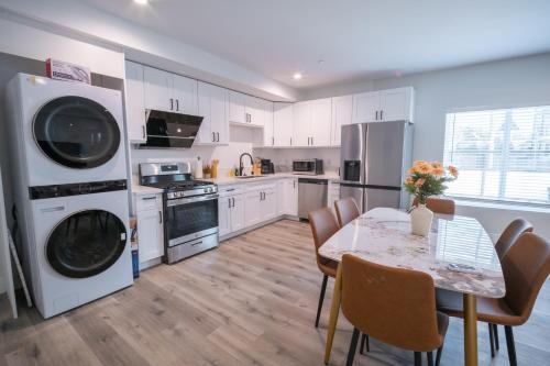 Modern 2BR2BA Home Near USC Walk to Campus, Los Angeles (photo 8)
