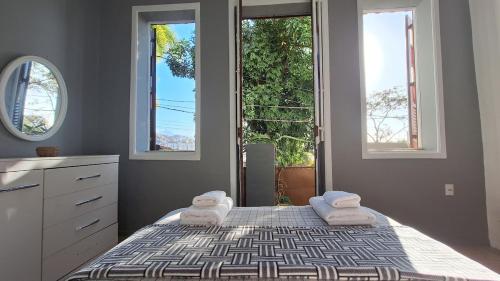 Casa com mini floresta, a paz ao lado do Centro