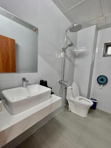 Khách sạn Đại Phong (Khach san Đai Phong) in ชายหาดเทียนกัม