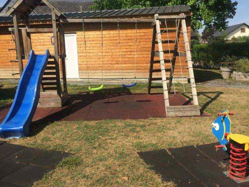 Chalet Cozy avec Terrasse - 2 Chambres - API-1-52-340 in 吉蒙孔