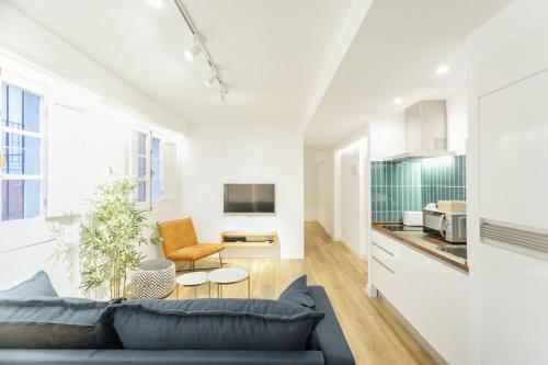 Decorated and renovated- 2Bd 2Bth- Center, Seville (photo 2)