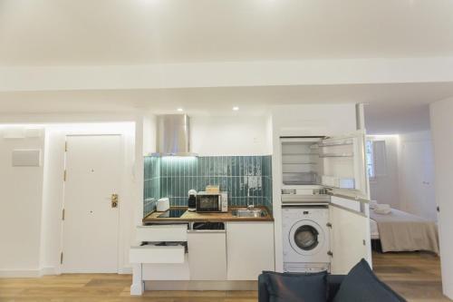 Decorated and renovated- 2Bd 2Bth- Center, Seville (photo 10)