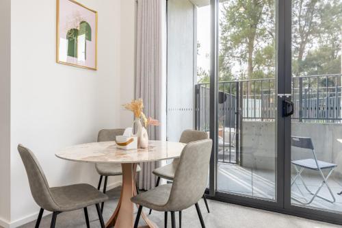 Létesítmények, Sunny Lyneham Stay, Courtyard, Gym n Parking in Lyneham