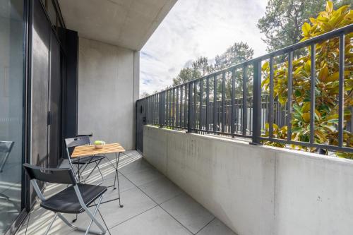 Kilátás, Sunny Lyneham Stay, Courtyard, Gym n Parking in Lyneham