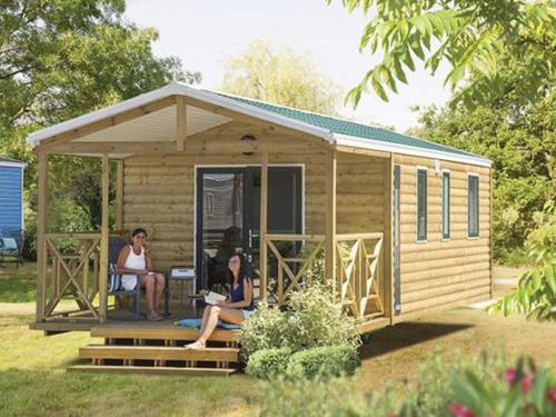 Mobil-home avec terrasse pour 5 personnes, 2 chambres - API-1-52-791, Seillac (photo 6)