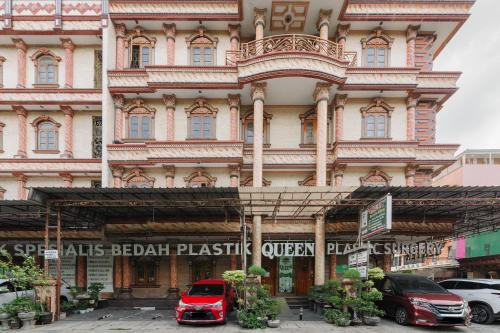 Inngang, RedDoorz Plus near Mall Sunter in Sunter