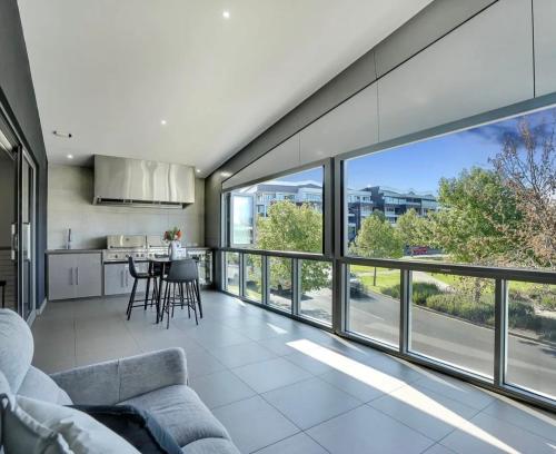 Lakeview Luxury in 卡羅林斯溫泉