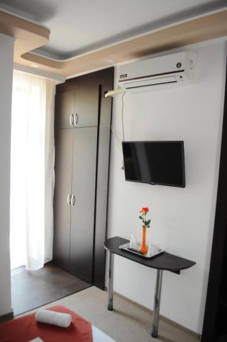 Hotel Evia – Eforie Nord, CA