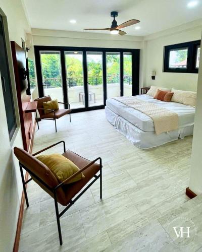 The Triplex at Villa Horizon - Three Private Suites, Родни-Бэй-Виллидж (фото 5)