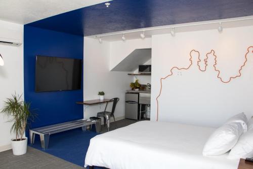 Skyfall Guestrooms in Green River, USA