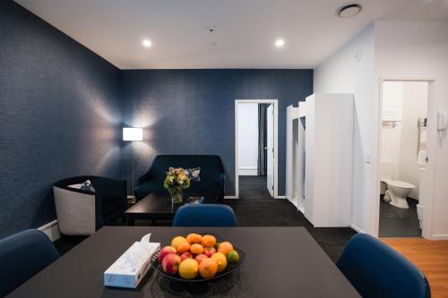 Gilmer Apartment Hotel - image 4
