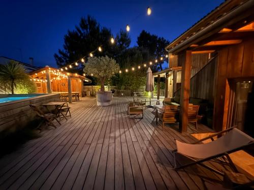 Cabane Oléron Piscine 5 Chambres (Cabane Oleron Piscine 5 Chambres) in แซงต์ โทรจัน เลส แบงส์