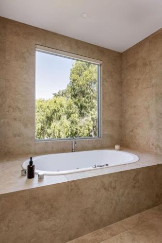 Sundance - Villa 2 Luxury Home, Yallingup (foto 6)