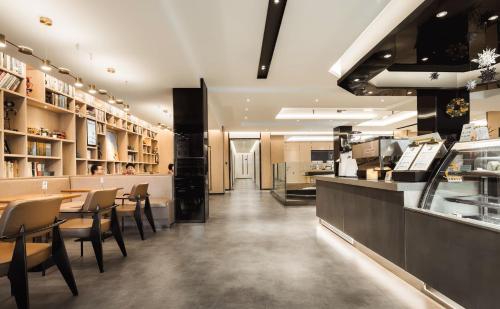 WeLight Hotel in Back Lakes (Hou Hai)