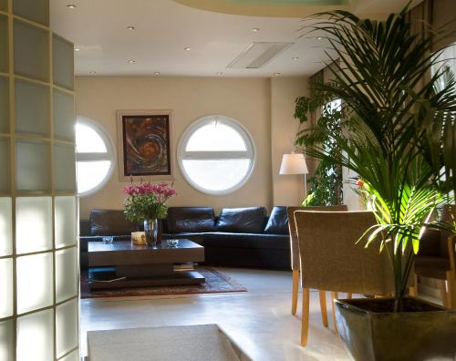 Фойє, Egnatia City Hotel & Spa in Кавала