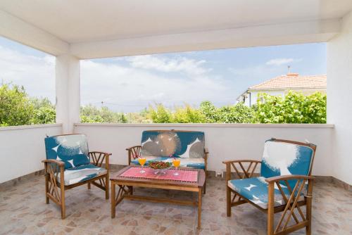  Apartments Cafe del Mar in Supetar