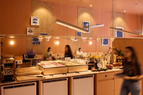 Ételek és italok, Latroupe Poblenou Beach in Barcelona