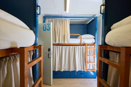 Jacobs Inn Barcelona Room Type - Bed in 10-12 Bed Mixed Dormitory Room