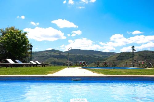 בריכת שחיה, Hotel Rural da Quinta do Silval in אליג'ו