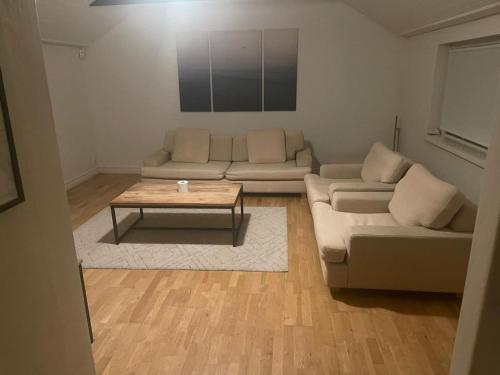 Villa in Center Sandviken for Rent, Sandviken (Foto 3)