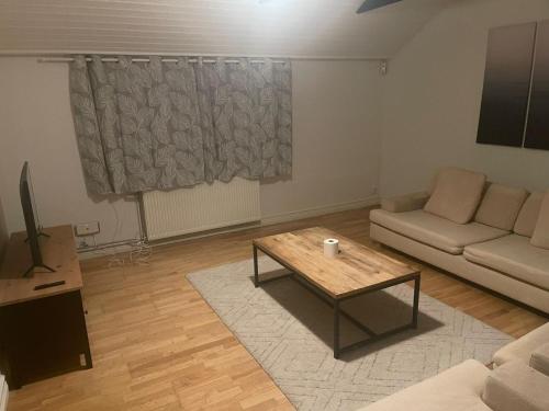 Villa in Center Sandviken for Rent, Sandviken (Foto 7)