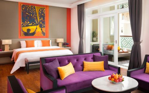 room detail thumbnail 1