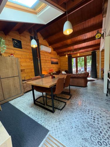 Chalet 9 La Boverie in Rendeux