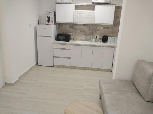 נגיעה של שמש in 艾殊科隆