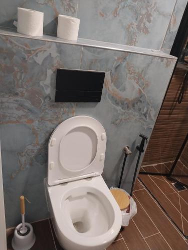 נגיעה של שמש in 艾殊科隆