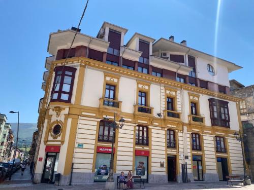 Exterior view, Apartamento en Infiesto Centro in Pilona