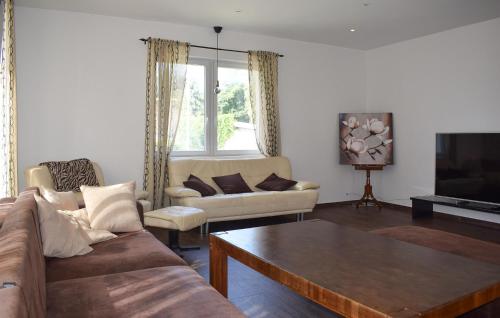 Lovely Home In Höganäs With Wifi (Lovely Home In Hoganas With Wifi) in Hoganas