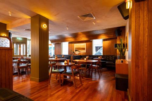 Drury Court Hotel - image 4