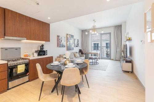 StayShort - Port de La Mer for 2 people right near the Sea, Dubai (foto 5)