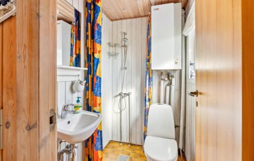 Bathroom, Nice Home In Ebeltoft With Wifi - D13116 in Ebeltoft