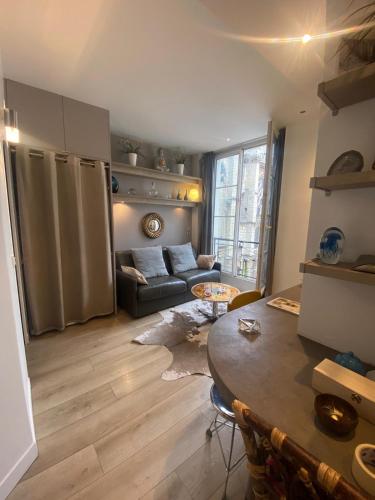 Cocoon Gallery Paris 2