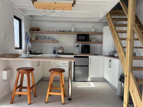 Blue Fish Cottage in Country Club