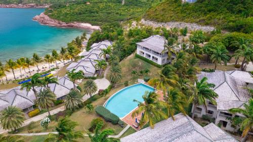 ANTIGUA RESIDENCE - 1512 One bedroom Sea and Pool Views in Freetown