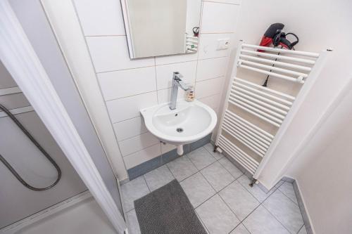 Apartment Velehradska - image 11