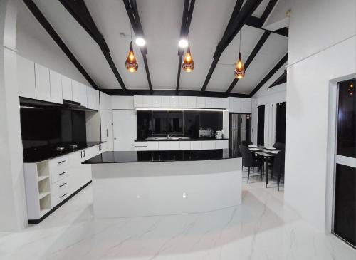 SeaZen Escape - Suva Fiji