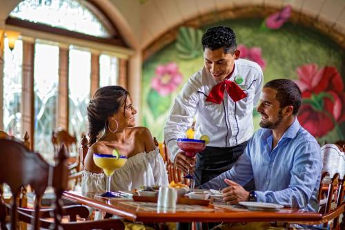 Holiday Inn Club Vacations The Royal Sands All Inclusive, Cancún (photo 11)