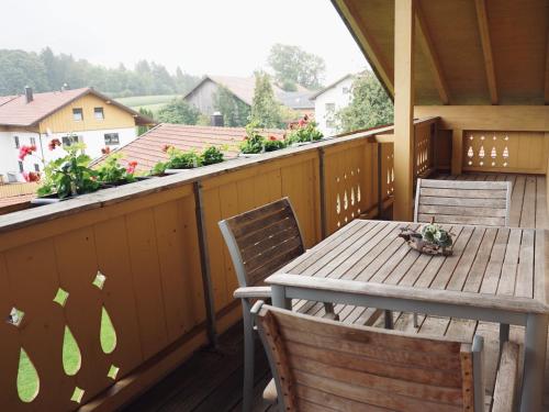 Erkély/terasz, Ferienwohnungen Weber in Kirchberg im Wald