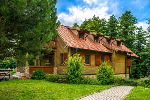 Exterior view, Szarvaskut Vendeghazak in Lókút