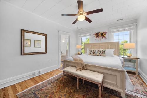 Steeles Tavern Manor - image 9